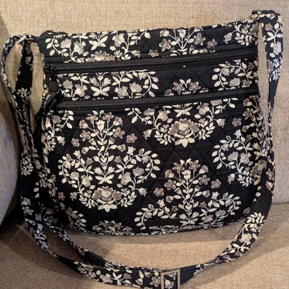 its a gray and black bag